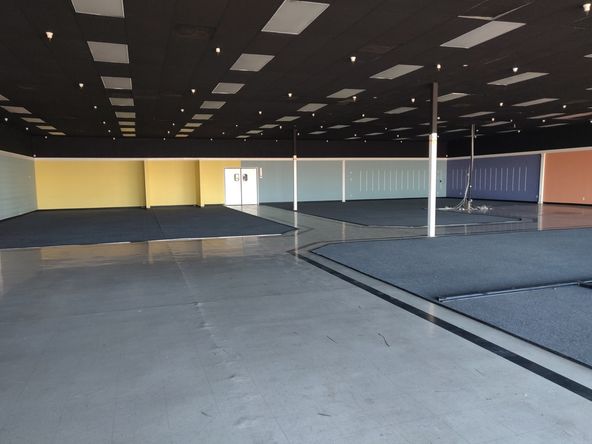 Plaza Mesa Shopping Center: 303-347 E Southern Ave , Mesa, AZ 85210